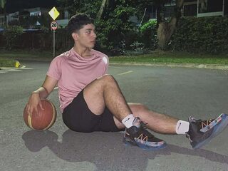 Adrian Lopezz profile