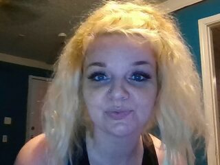 Foxy Harris Live Webcam on Flirt4Free