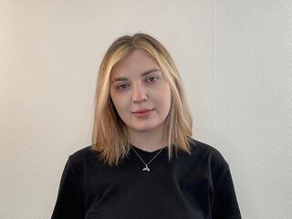 Christel Harpool Live Webcam on Flirt4Free