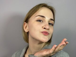 Madeline Whisler Live Webcam on Flirt4Free