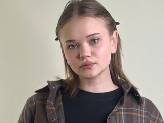 Erin Kjetland Live Webcam on Flirt4Free