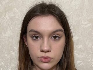 Lore Trovato Live Webcam on Flirt4Free