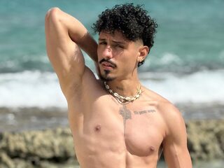 Lukee Taylor profile