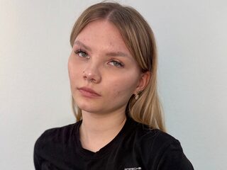 Tiera Mostiller Live Webcam on Flirt4Free