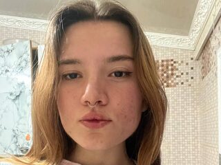 Mamie Benenati Live Webcam on Flirt4Free