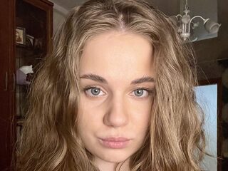 Susanne Toepel Live Chat on Flirt4Free