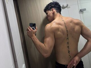Myke Latin Live Chat on Flirt4Free
