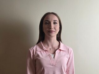 Elisabeth Manzano — LIVE on Chaturbate