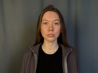 Renita Enno - Flirt4Free cam model profile and statistics