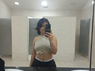 Nesse Blake webcam model