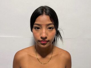 Alyssa Richards - Flirt4Free cam model profile and statistics