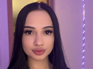 Elissa Courtemanche - Flirt4Free cam model profile and statistics