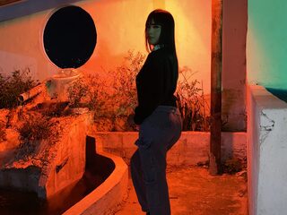 Cloe Evans Live Chat on Flirt4Free