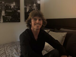 Carter Hayes