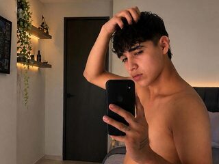 ADAM_WOLKER profile