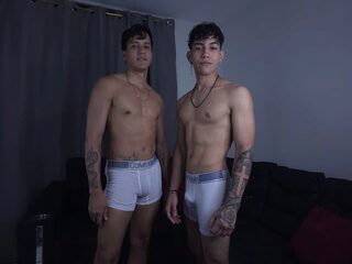 Wuialli Cash   Robert Million
