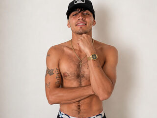 Aldins Brow — Male Flirt4Free model