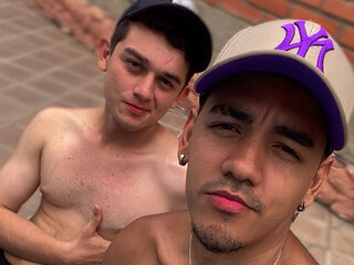 Watch  Raymond   Liam live on Flirt4Free