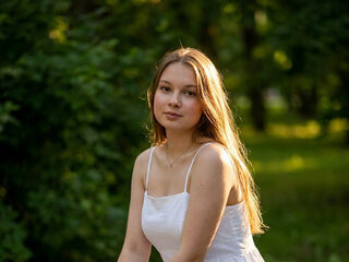 Carletta Kolesnik Live Chat on Flirt4Free