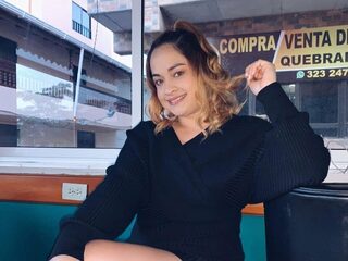 Nahomi Reyes Live Chat on Flirt4Free