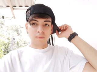 Neo Vance Live Chat on Flirt4Free