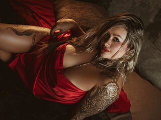 Victoria Divinne