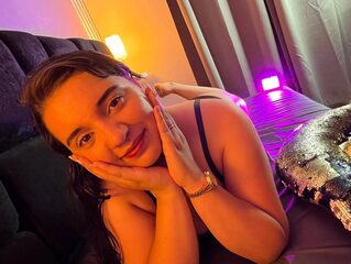 Ivi Candy Live Webcam on Flirt4Free