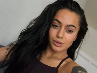 Live Chat with Victoria Beaumont on Flirt4Free