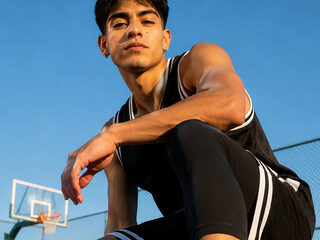 Tayler Cruz profile