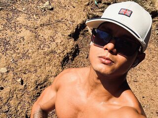 Ryan Carrington Live Chat on Flirt4Free