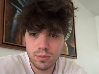 Lamelo Ball Live Chat on Flirt4Free