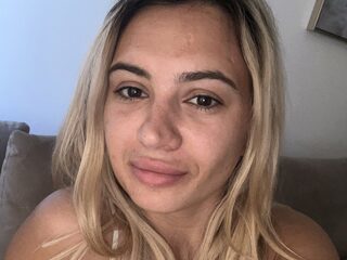 Rosalia Angel Live Chat on Flirt4Free