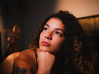 Monica Saenz Live Chat on Flirt4Free