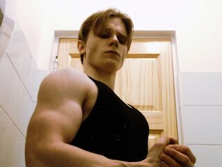 Live Chat with Ben Kane on Flirt4Free