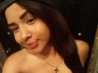 Emma Castelo Live Chat on Flirt4Free