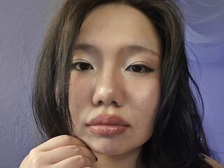 Yuki Bloom Live Chat on Flirt4Free