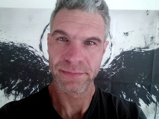 Chris Hoton Live Chat on Flirt4Free