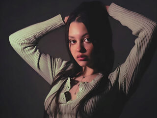 Maurine Bouchaert Live Chat on Flirt4Free