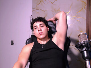 Rayan Hott Live Chat on Flirt4Free