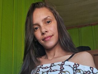 Nanda Souza