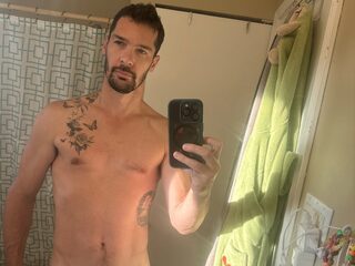 Derek Lovee profile