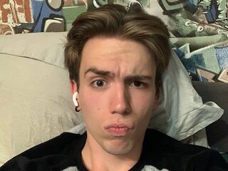 Alex Johanson Live Chat on Flirt4Free