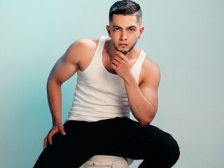 Lian Blaze Live Chat on Flirt4Free