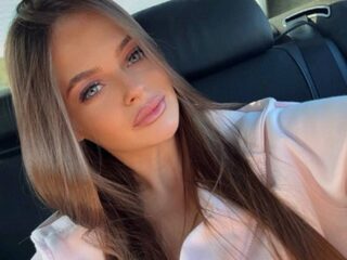 Lovely Nena Live Chat on Flirt4Free