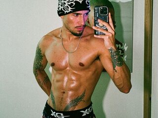 Rafael Stonee Live Chat on Flirt4Free