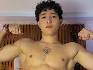 Peet Stone Live Chat on Flirt4Free