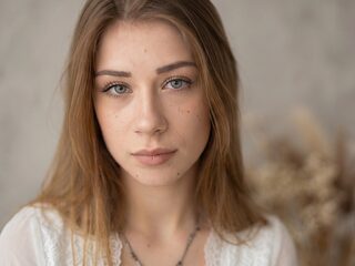 Alice Pulse Live Chat on Flirt4Free