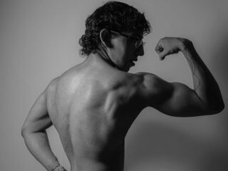Juliaan Ross Live Chat on Flirt4Free