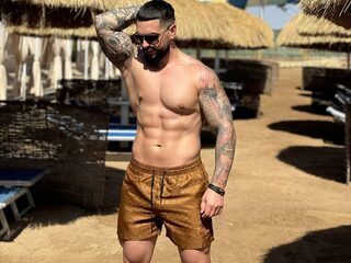 Carlosz Azizz profile