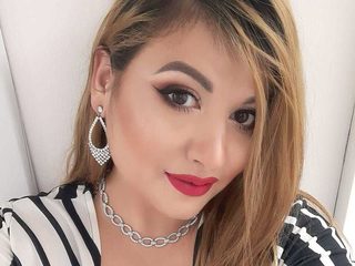 1 On 1 Sex Cams - Karma Ann Italy Alt Text Streamray-Cams